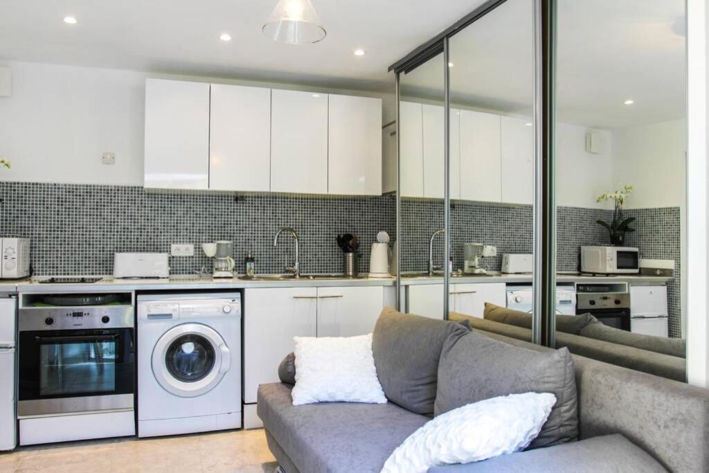 Appartement Lumineux Avec Terrasse Jardin Et Acces Piscine Вильфранш-сюр-Мер Экстерьер фото