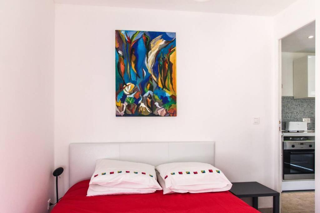 Appartement Lumineux Avec Terrasse Jardin Et Acces Piscine Вильфранш-сюр-Мер Экстерьер фото